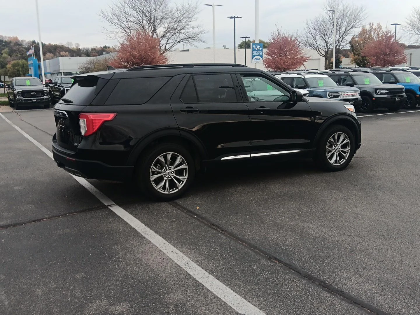 Used 2023 Agate Black Ford XLT image 4