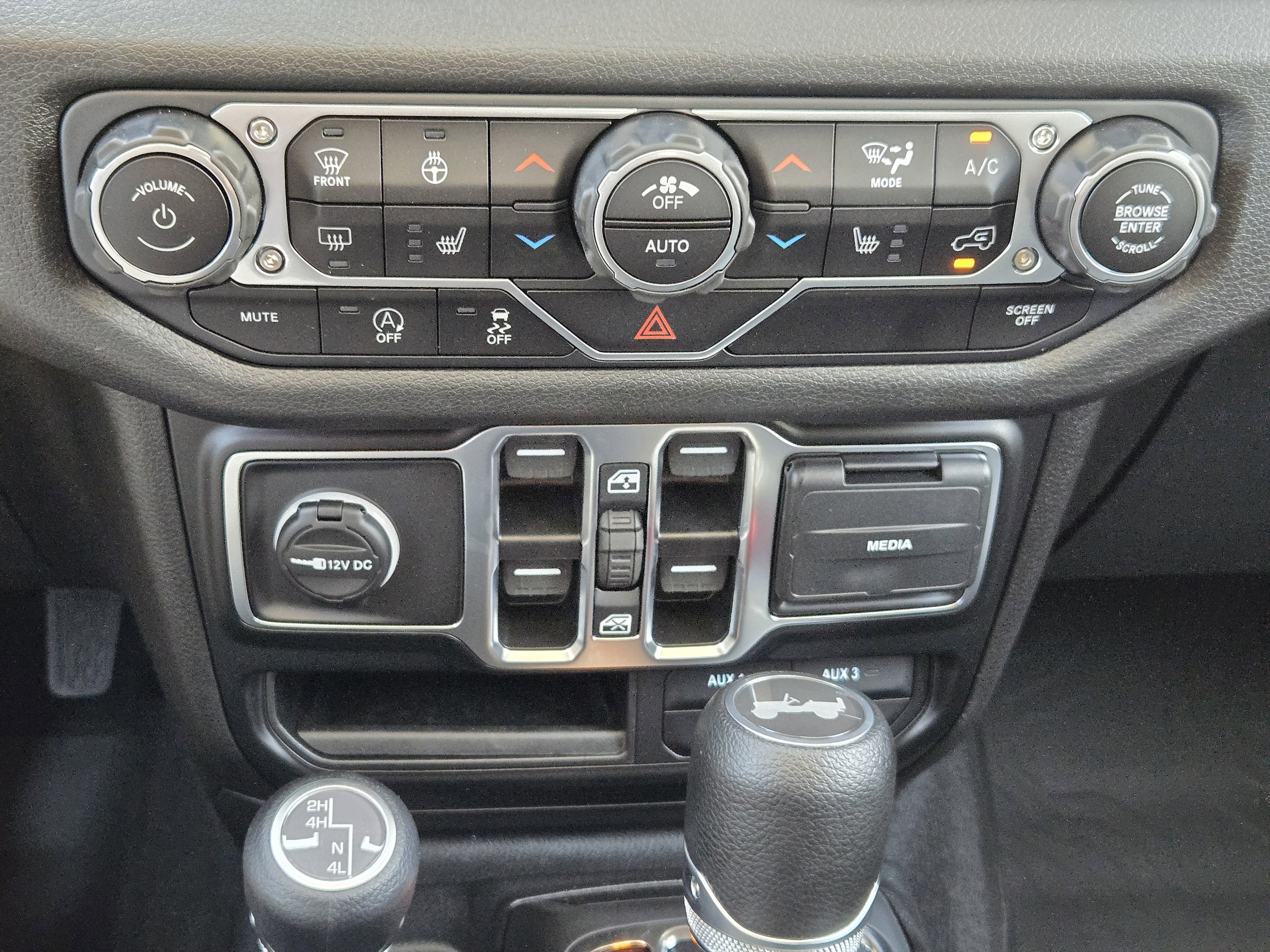 2025 Jeep Wrangler 4-Door Sport S - Photo 15