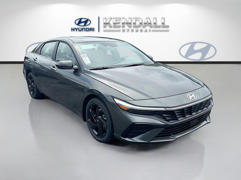 New 2026 Amazon Gray Hyundai SEL Sport Premium image 1