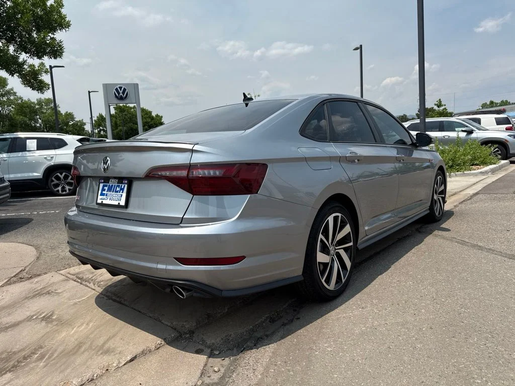 Used 2020  Volkswagen 2.0T S image 5