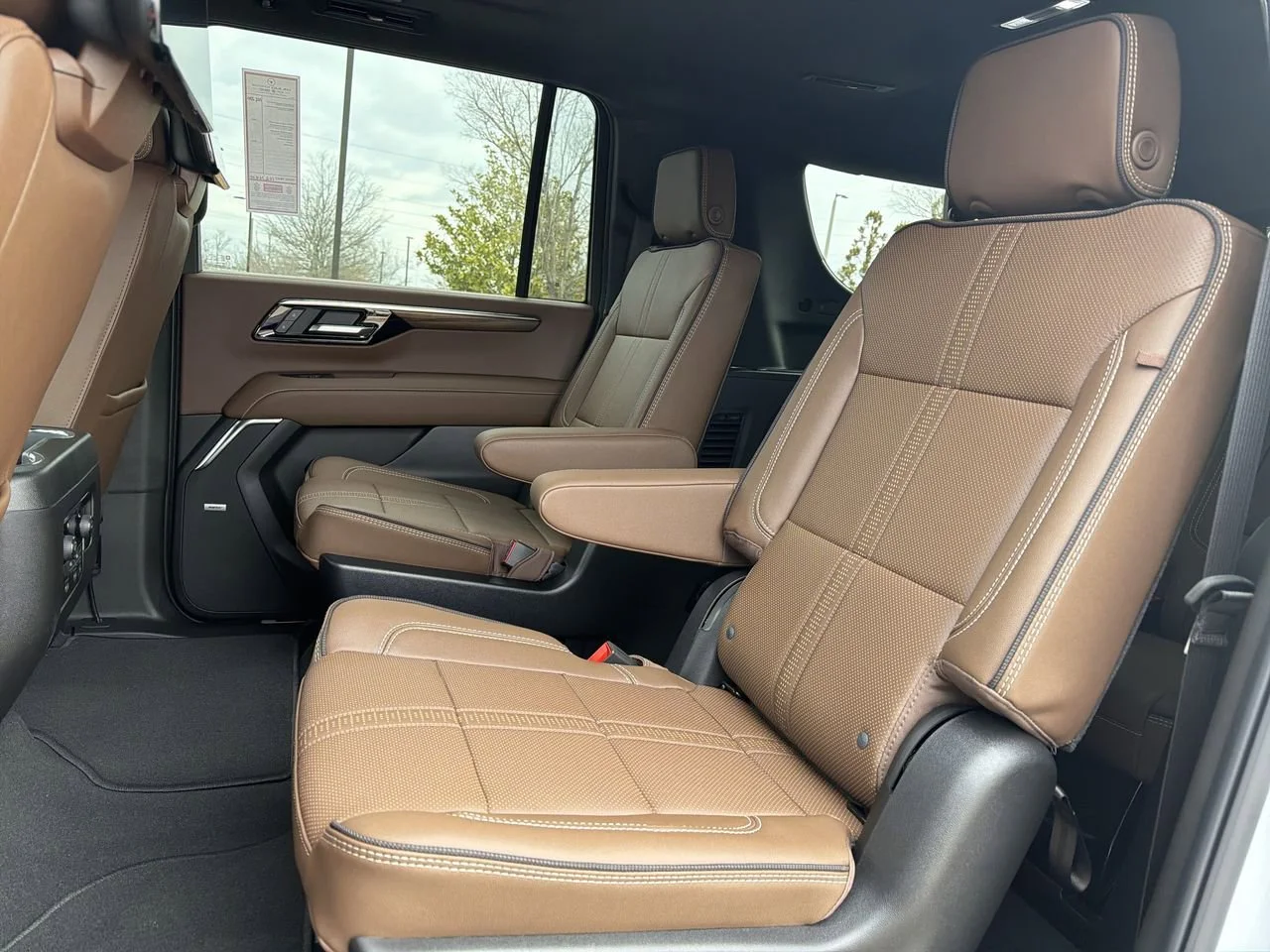 New 2026 Polar White Tricoat Chevrolet High Country image 20