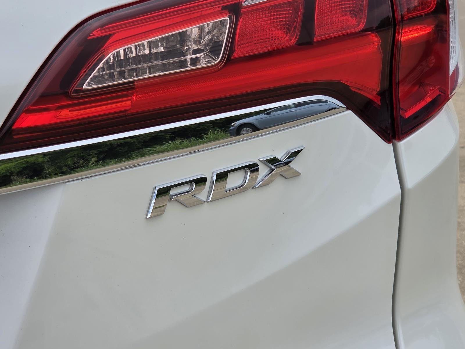 Used 2016 White Diamond Pearl Acura BASE image 10