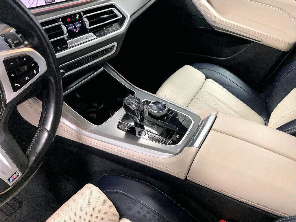 Used 2022 White BMW xDrive40i image 21