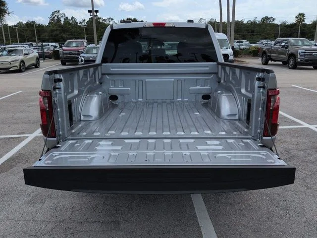 New 2026 Iconic Silver Metallic Ford XLT image 13