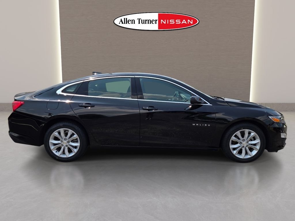 Used 2025 Black Chevrolet LT image 6