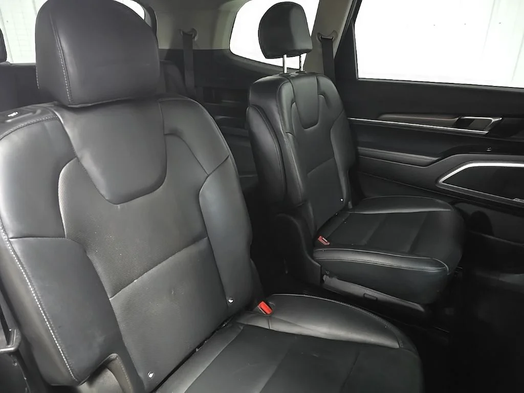 Used 2020 Silver Kia S image 19