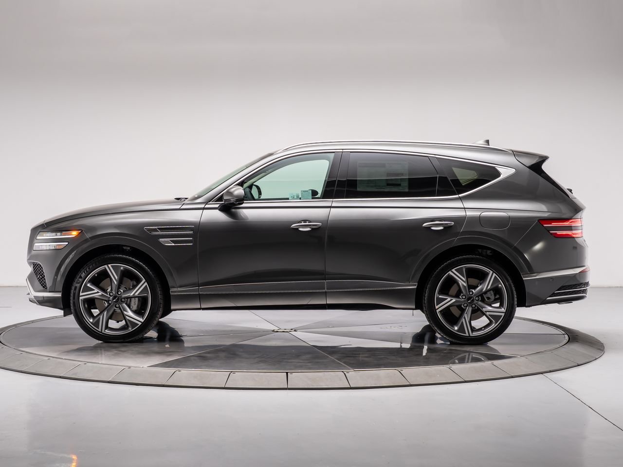 New 2026 Makalu Gray Genesis 3.5T PRESTIGE image 2
