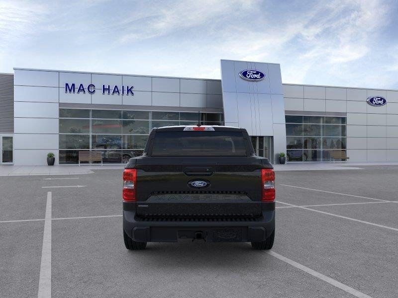 New 2026 Shadow Black Ford XLT image 5