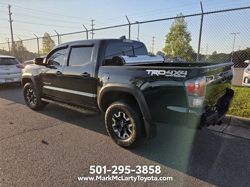 Used 2023  TOYOTA  image 6