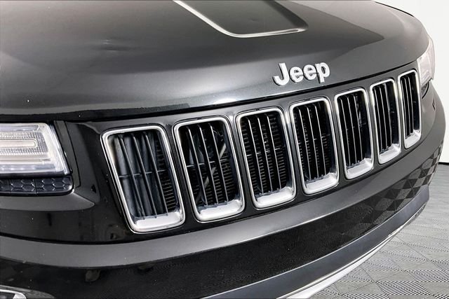 Used 2014 Black Jeep Limited image 30