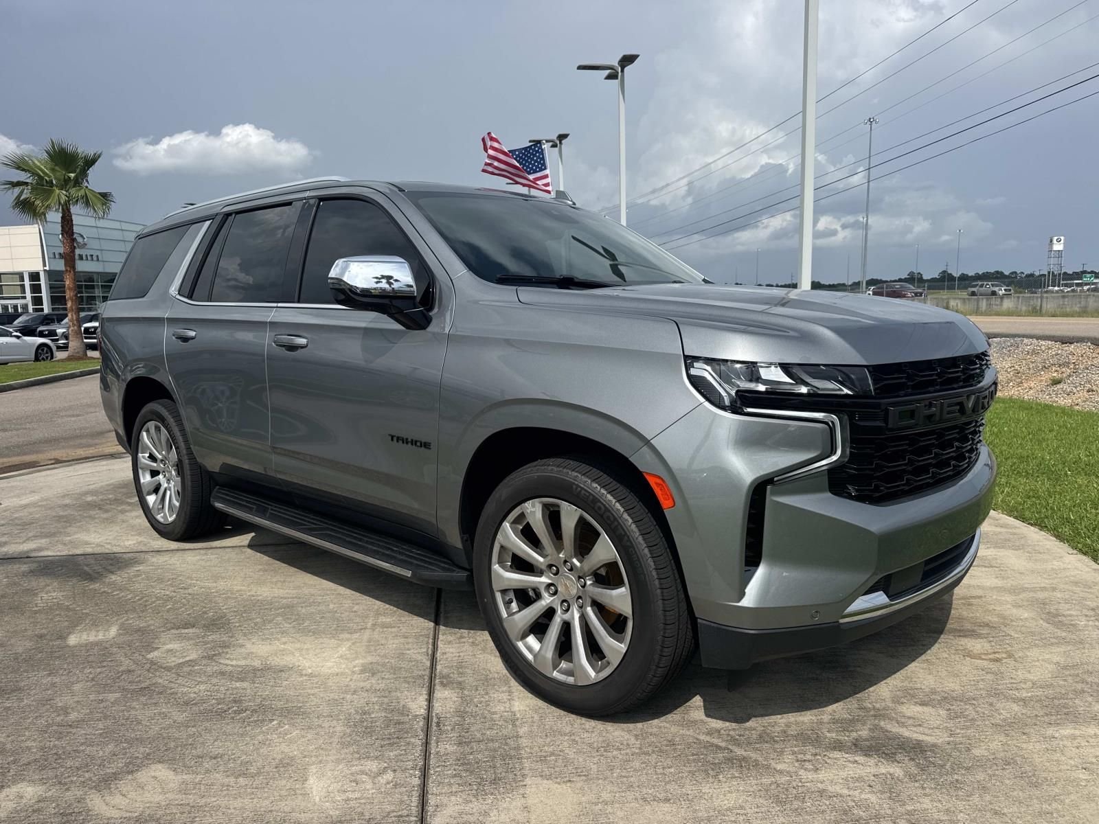 Used 2023 Gray Chevrolet Premier image 3
