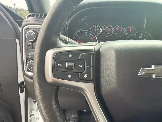Used 2021 Summit White Chevrolet LT Trail Boss image 21
