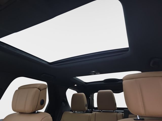 2026 Land Rover Discovery Dynamic SE - Photo 20