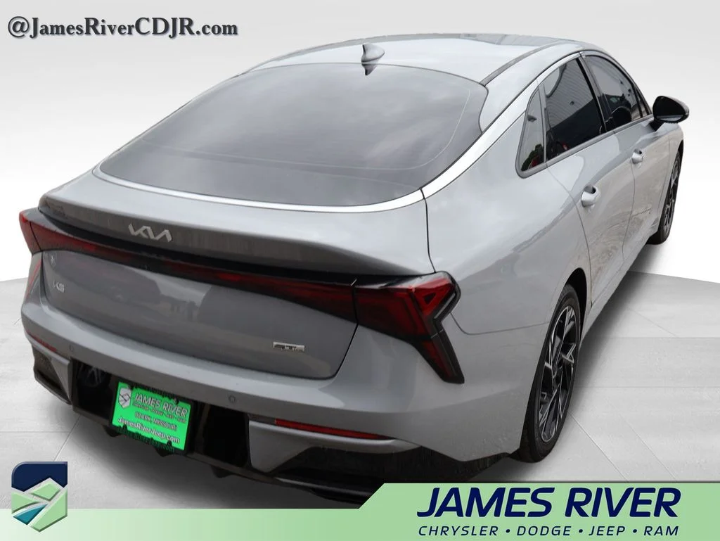 Used 2025 Gray Kia GT-Line image 5