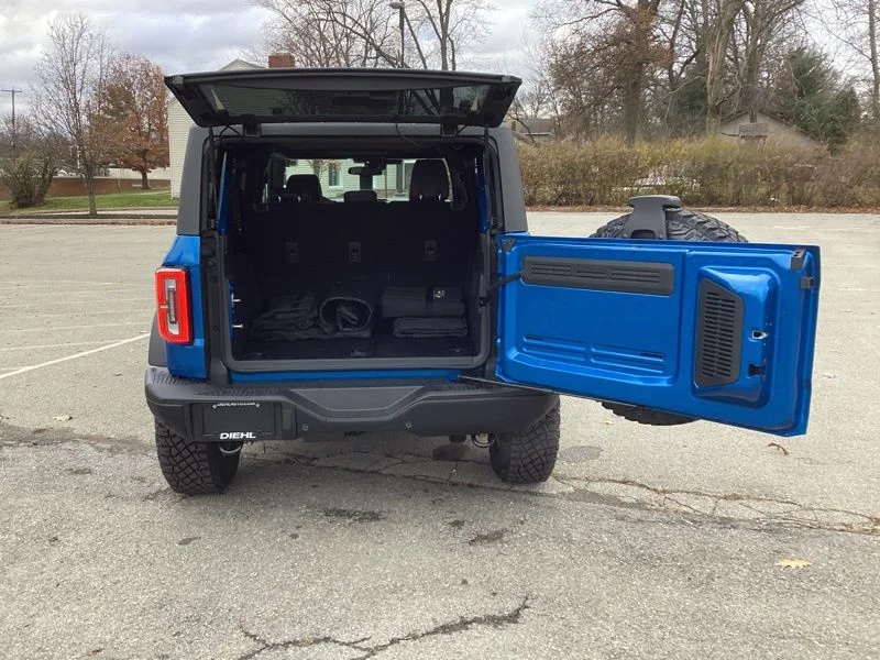 New 2025 Velocity Blue Metallic Ford Badlands® image 11