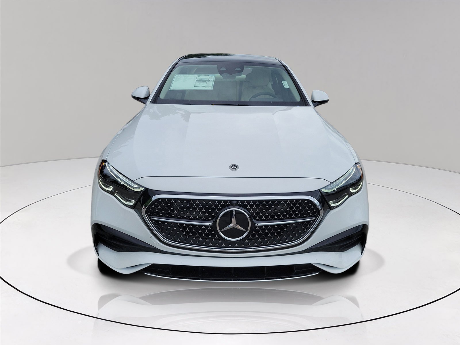 New 2027 MANUFAKTUR Moonlight White Metallic Mercedes-Benz E 450 image 29