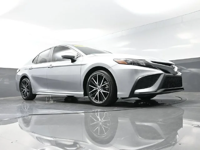 Used 2021 Silver Toyota SE image 30
