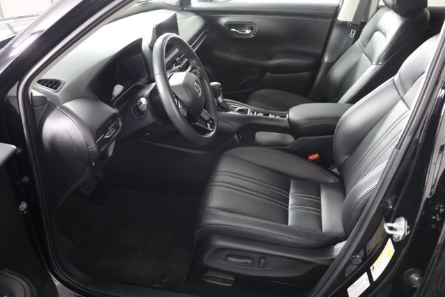 Used 2024 Crystal Black Pearl Honda EX-L image 20