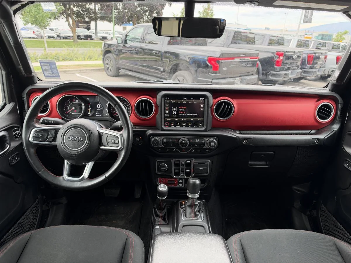 Used 2020 Black Jeep Rubicon image 16