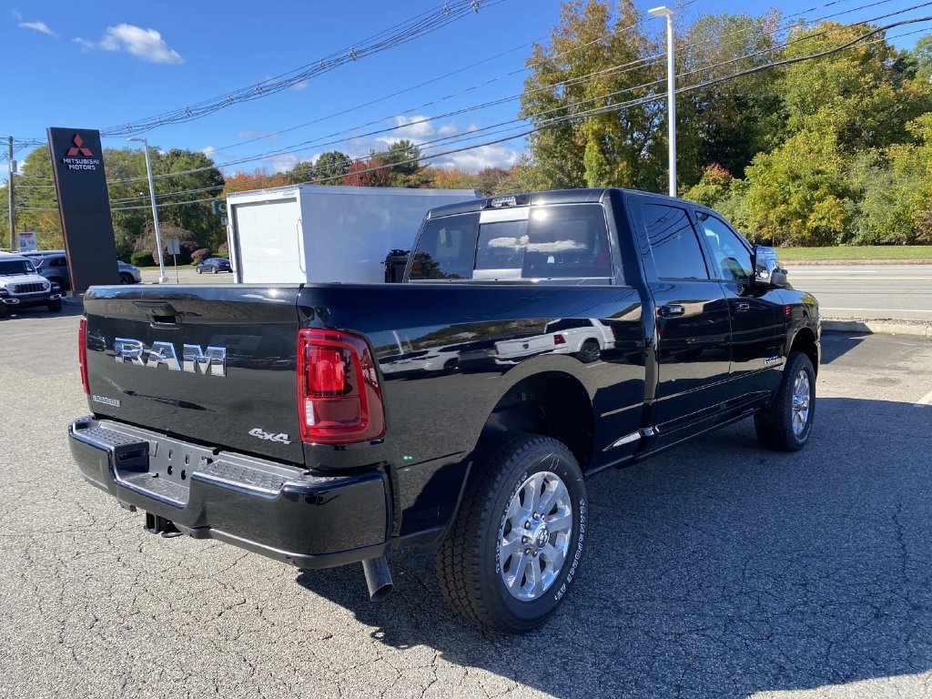 New 2026 Diamond Black Crystal Pearl-Coat Exterior Paint RAM Laramie image 3