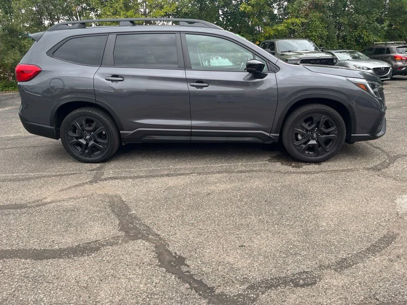 Used 2024 Gray Subaru Onyx Edition image 4