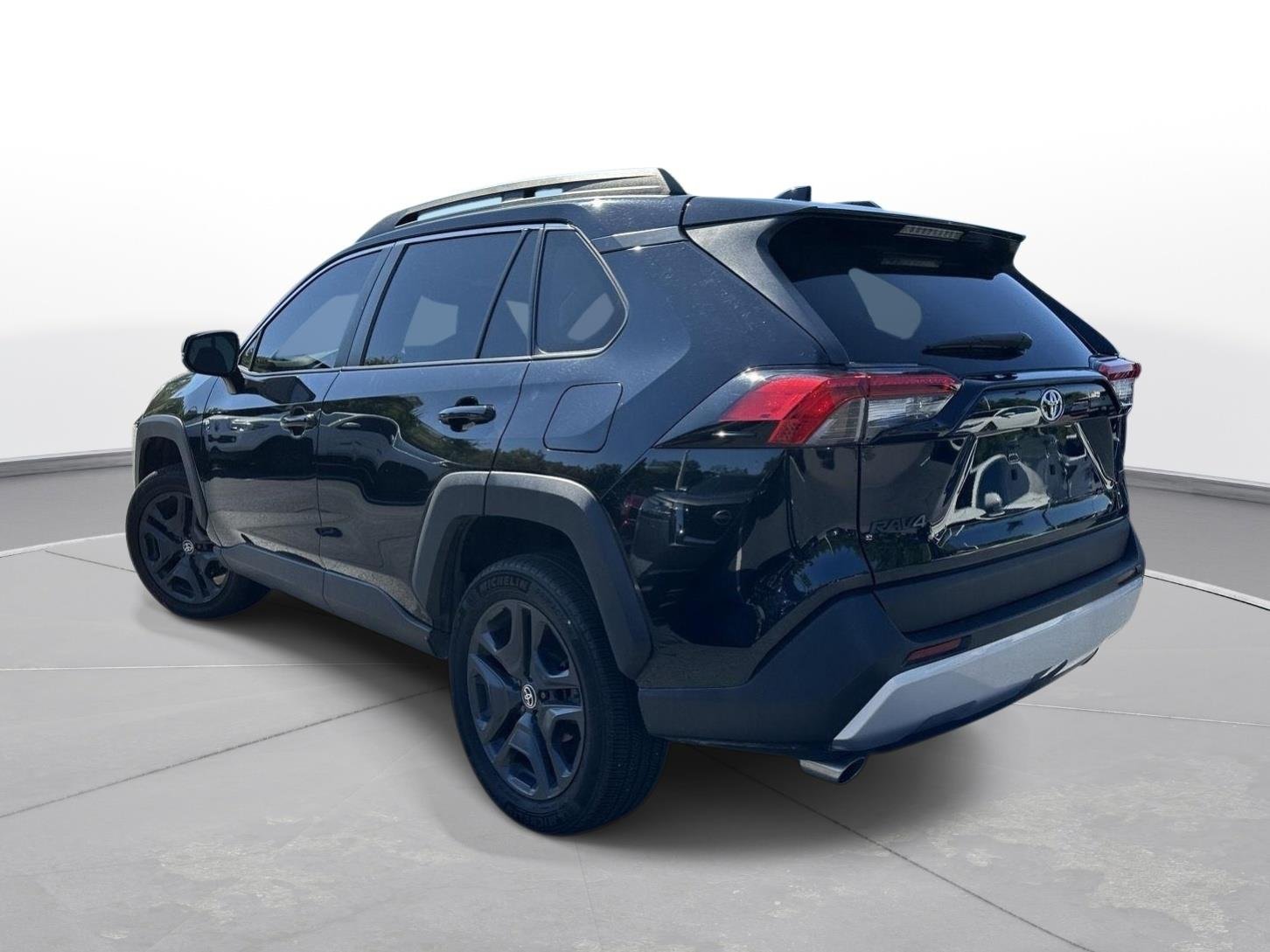 Used 2022 Midnight Black Metallic Toyota Adventure image 8