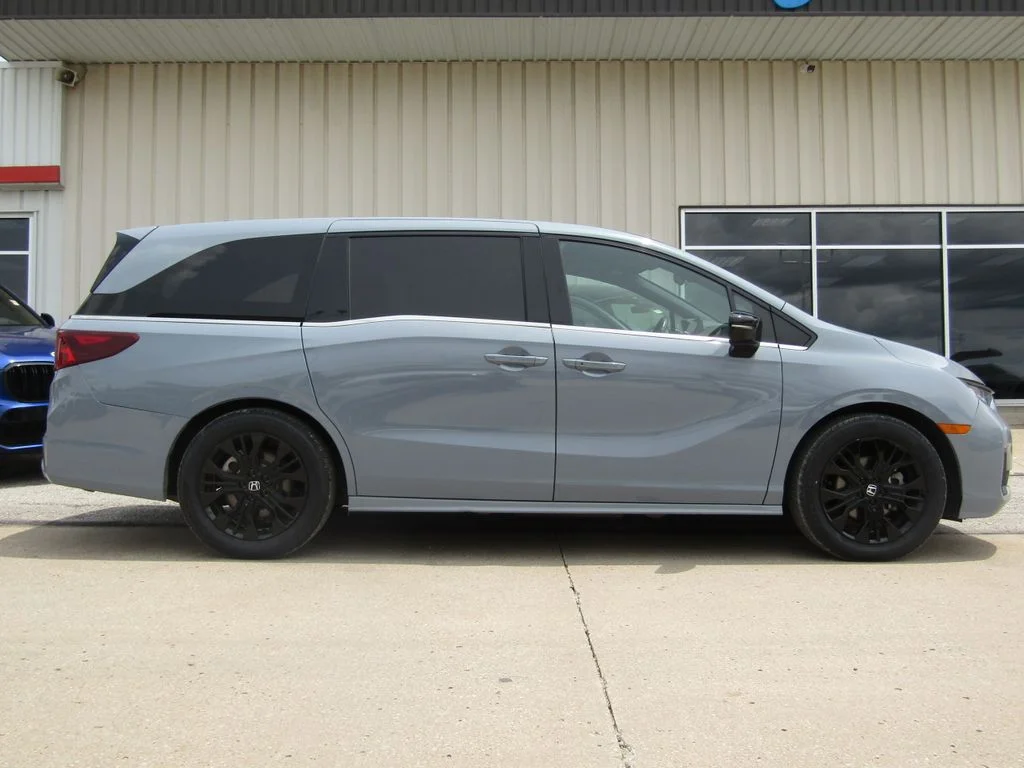 Used 2025 Gray Honda Sport-L image 2