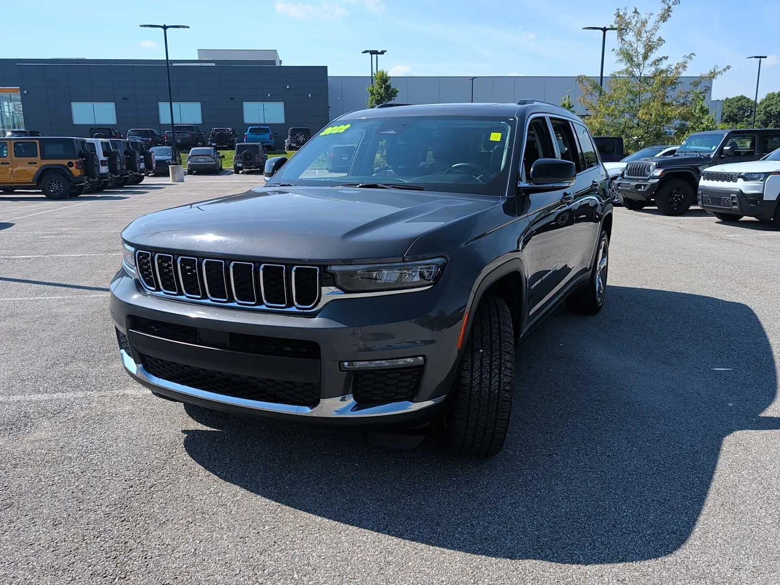 Used 2022 Jeep Grand Cherokee L Limited with VIN 1C4RJKBG3N8525122 for sale in Kansas City