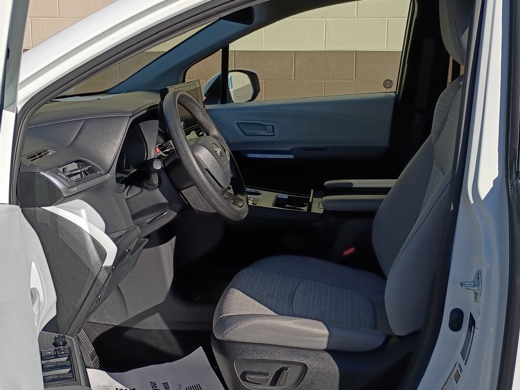 Used 2025 White Toyota LE image 15