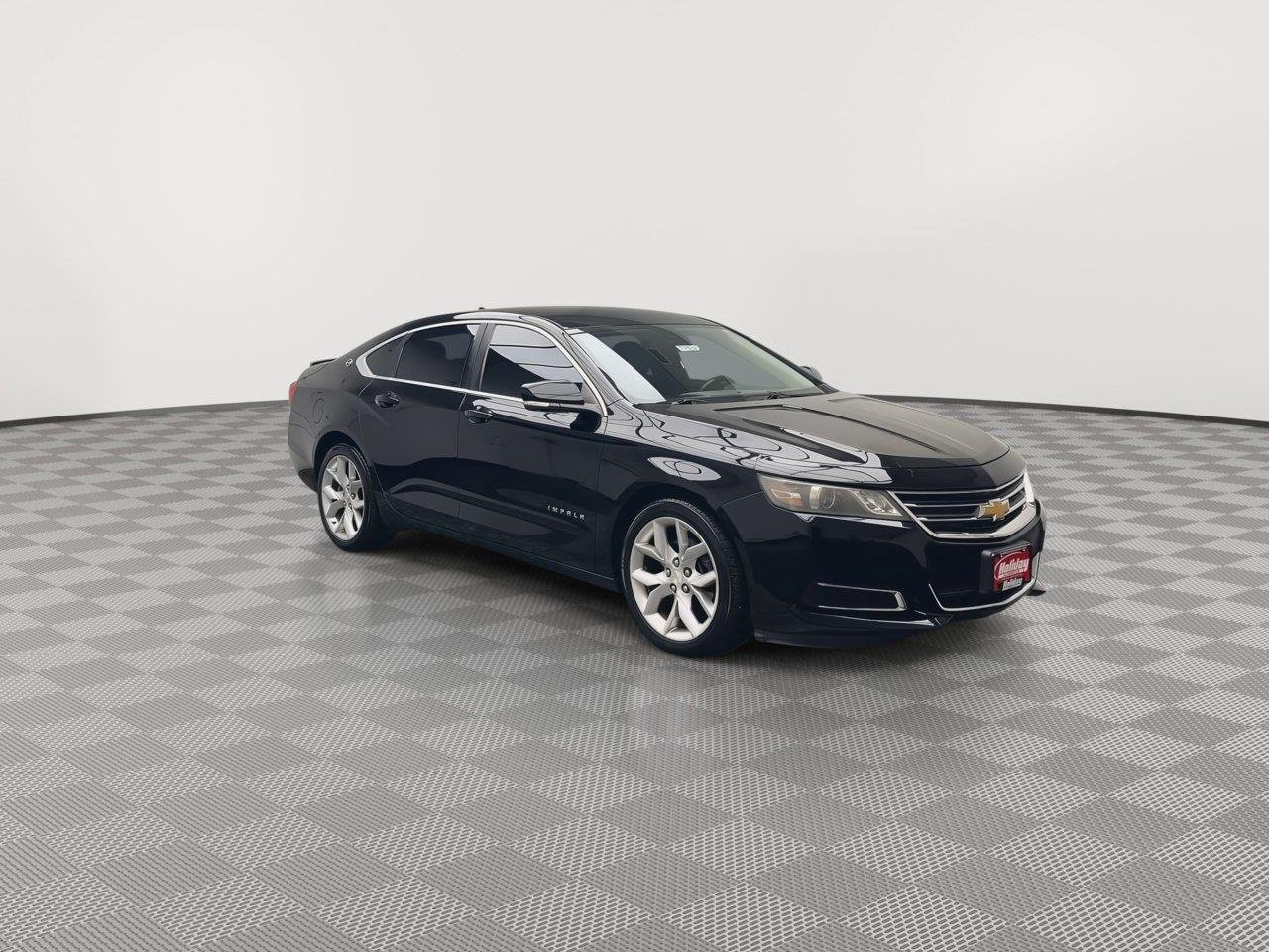 Used 2014 Black Chevrolet LT image 29