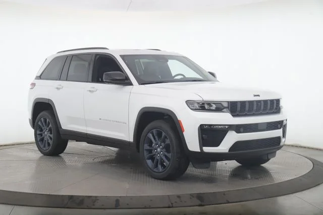 New 2026 Bright White Clear-Coat Exterior Paint Jeep  image 2