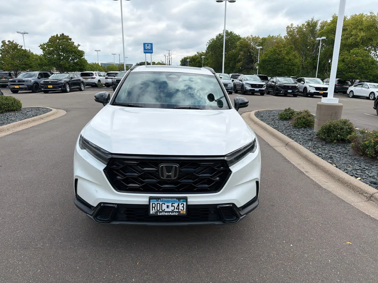 Certified Used 2025 Platinum White Pearl Honda Sport-L image 2