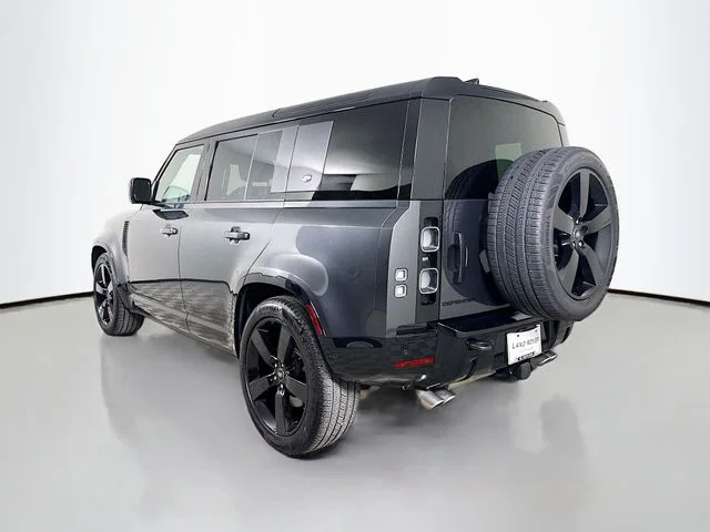 Certified Used 2024 Carpathian Gray Premium Metallic Land Rover V8 image 7
