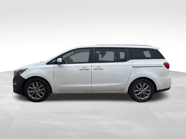 Used 2021 White Kia EX image 7