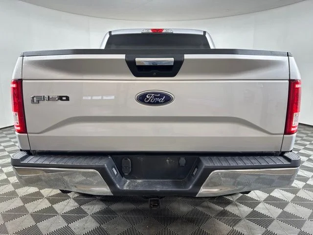 Used 2015 Ingot Silver Metallic Ford XLT image 21