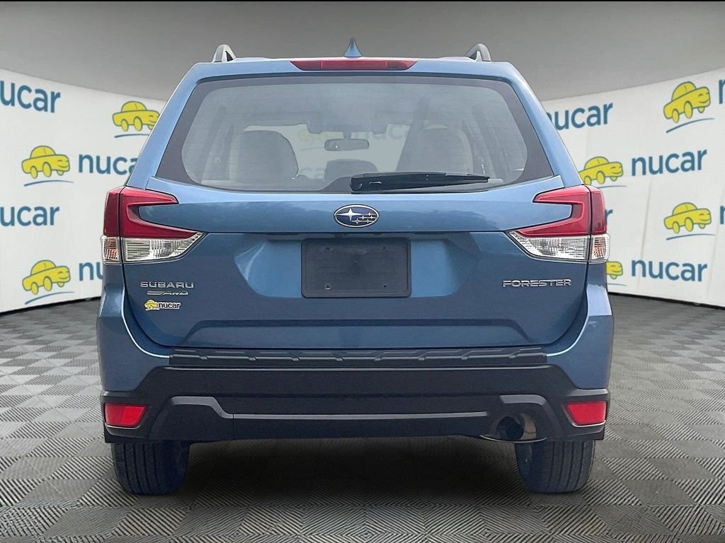 Used 2020 Blue Subaru Base image 5