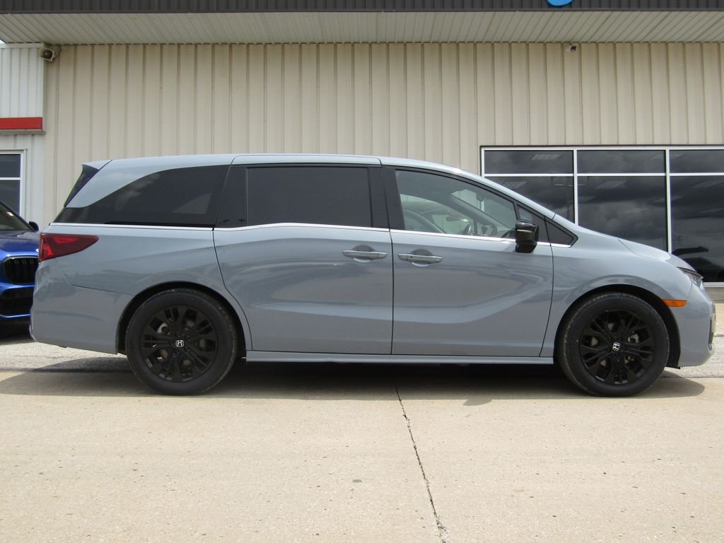 Used 2025 Gray Honda Sport-L image 2