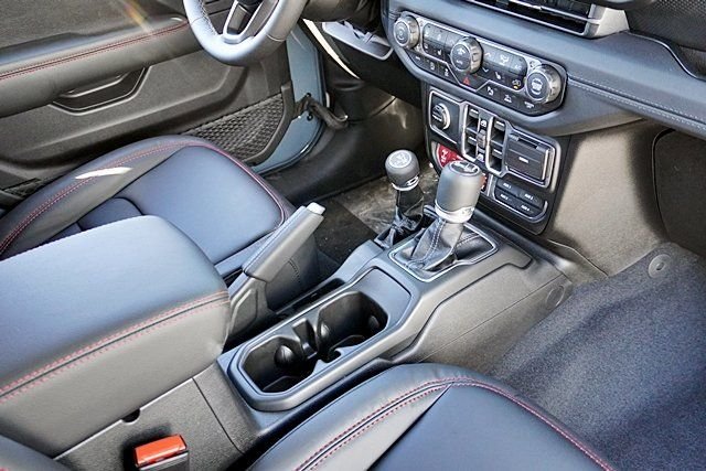 New 2026 Anvil Clear-Coat Exterior Paint Jeep Rubicon X image 17