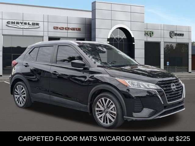 2022 Nissan Kicks SV