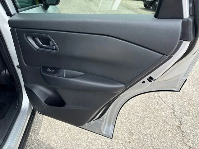 Used 2024 Silver Nissan S image 22