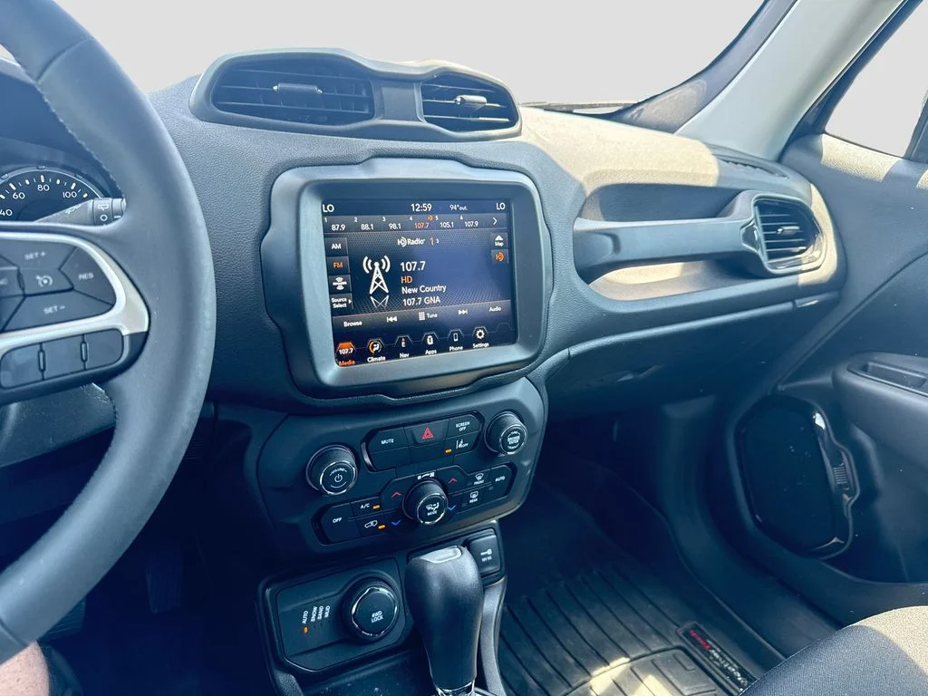 Used 2023 Gray Jeep Altitude image 17
