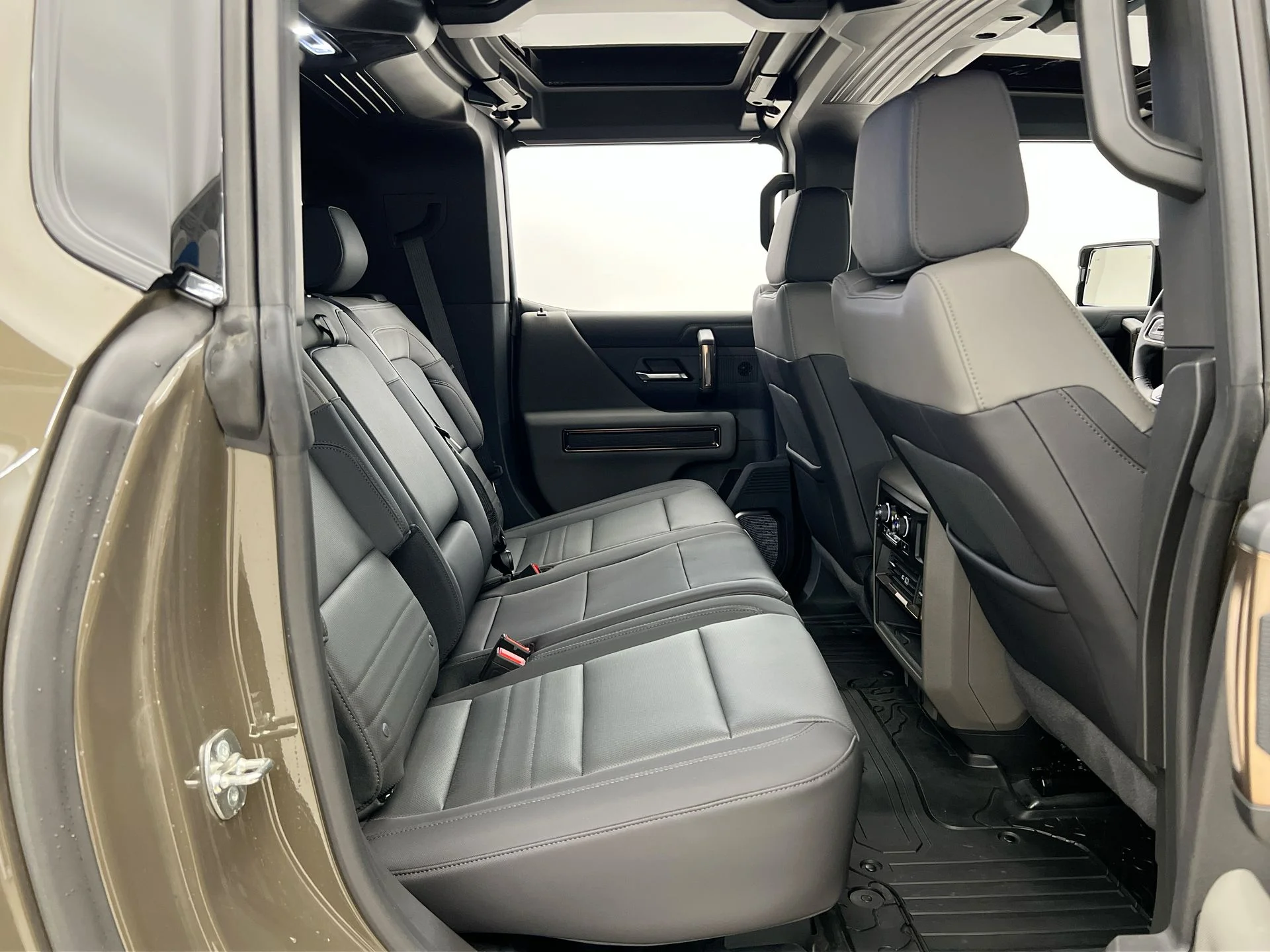 New 2025 Deep Aurora Metallic (Dark Bronze) GMC 3X image 85