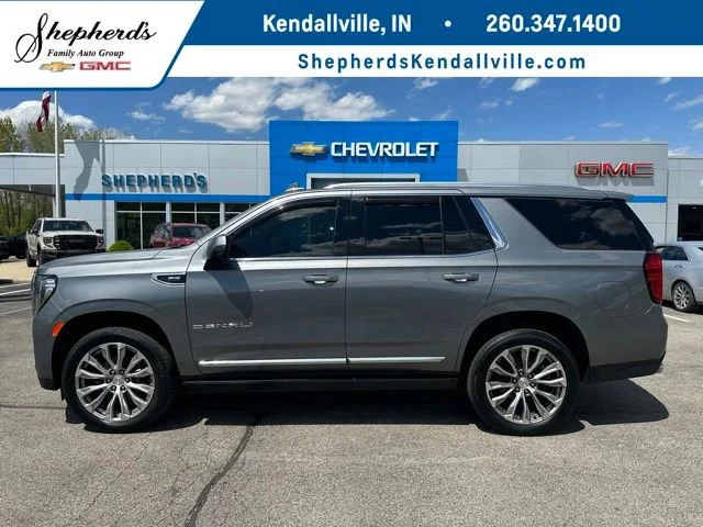 2021 GMC Yukon 4WD Denali's photo