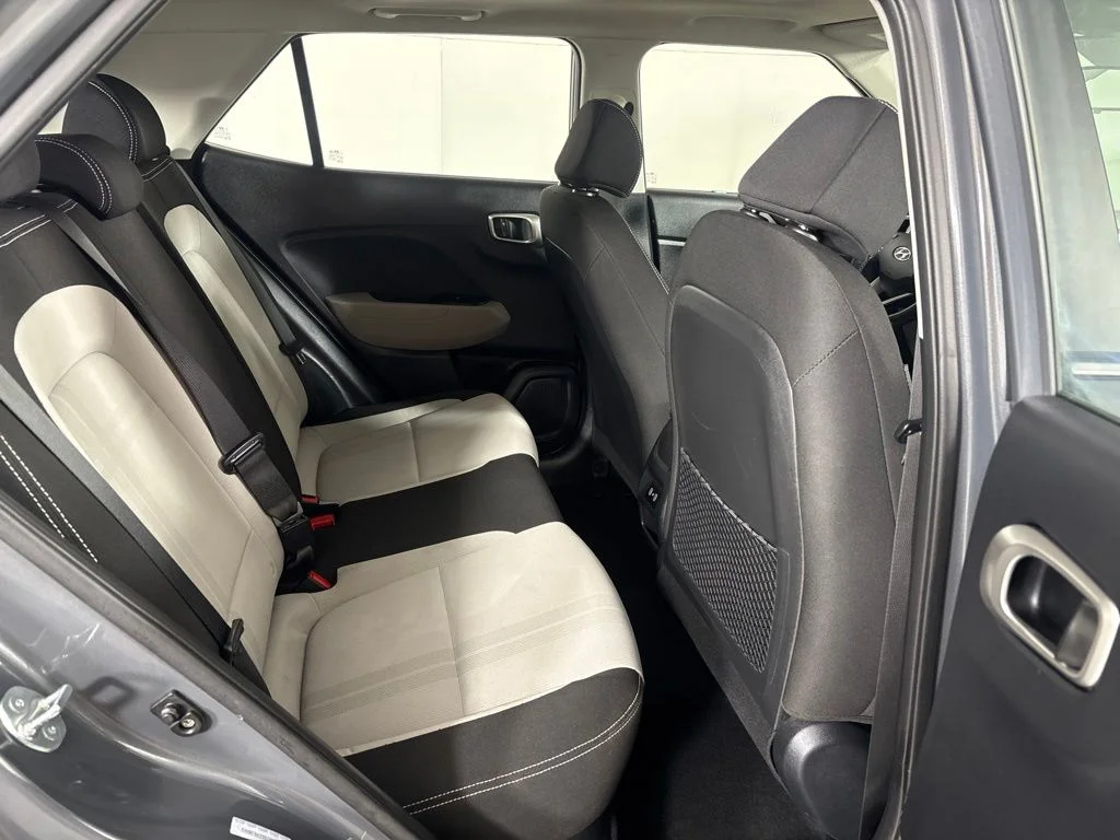Used 2025 Gray Hyundai SEL image 23