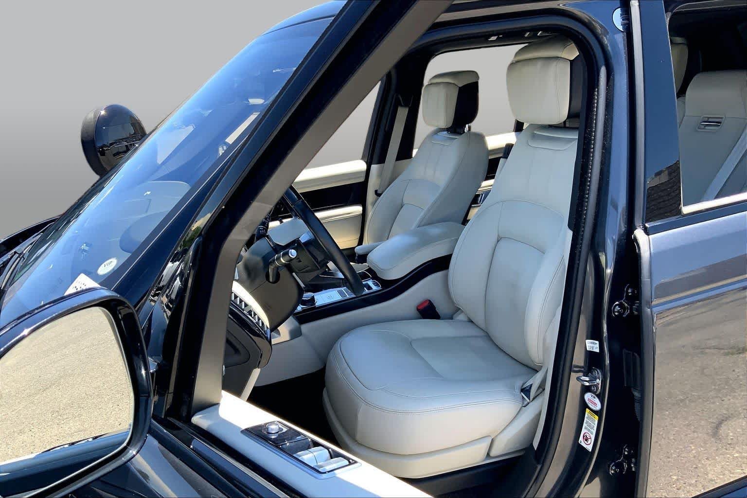 Used 2022 Carpathian Grey Premium Metallic Land Rover Westminster image 7
