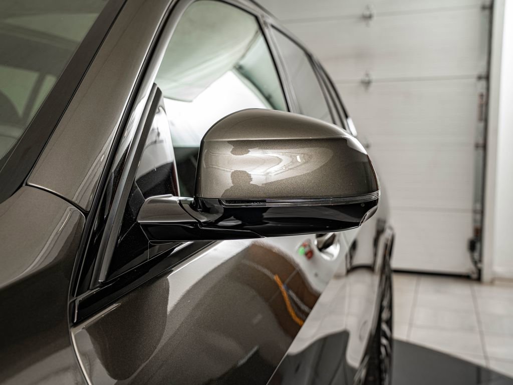 Used 2023 Manhattan Green Metallic BMW xDrive40i image 9