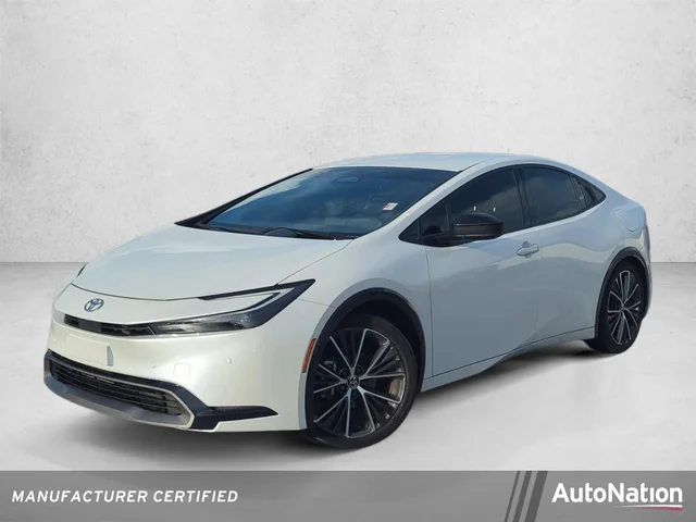 2025 Toyota Prius XLE