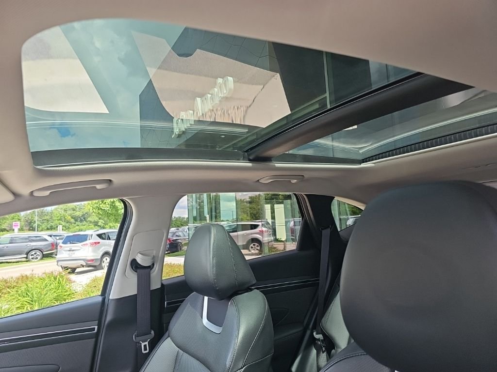 2022 Hyundai Tucson Limited - Photo 27