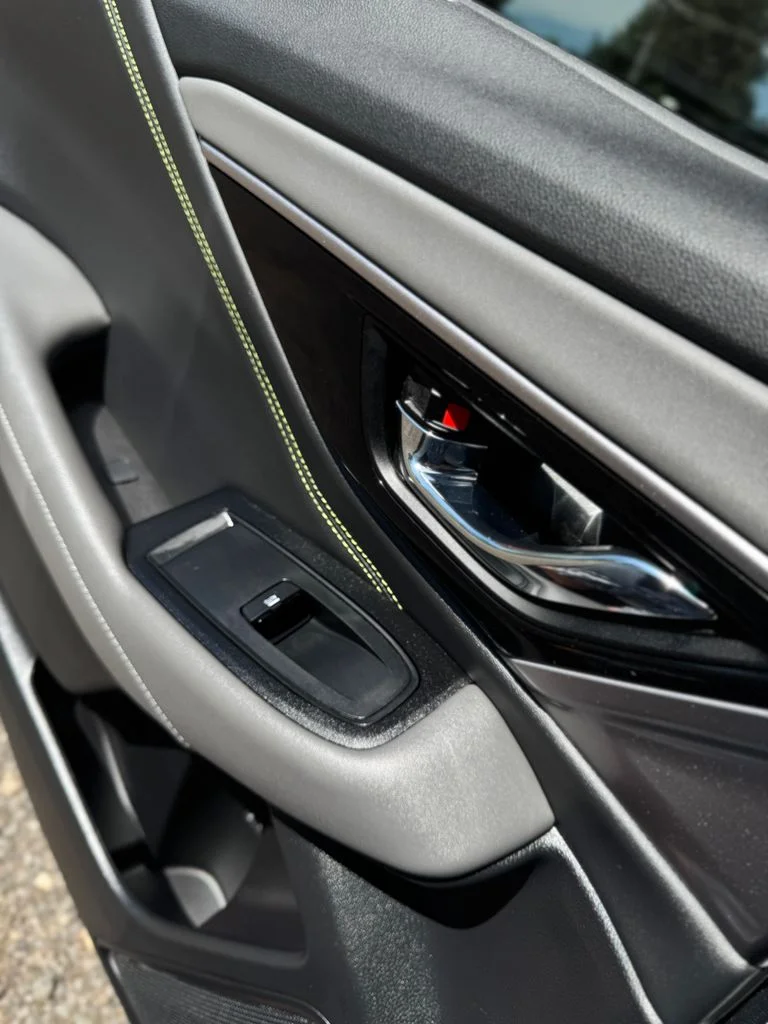 Used 2025 Crystal White Pearl Subaru Onyx Edition XT image 37