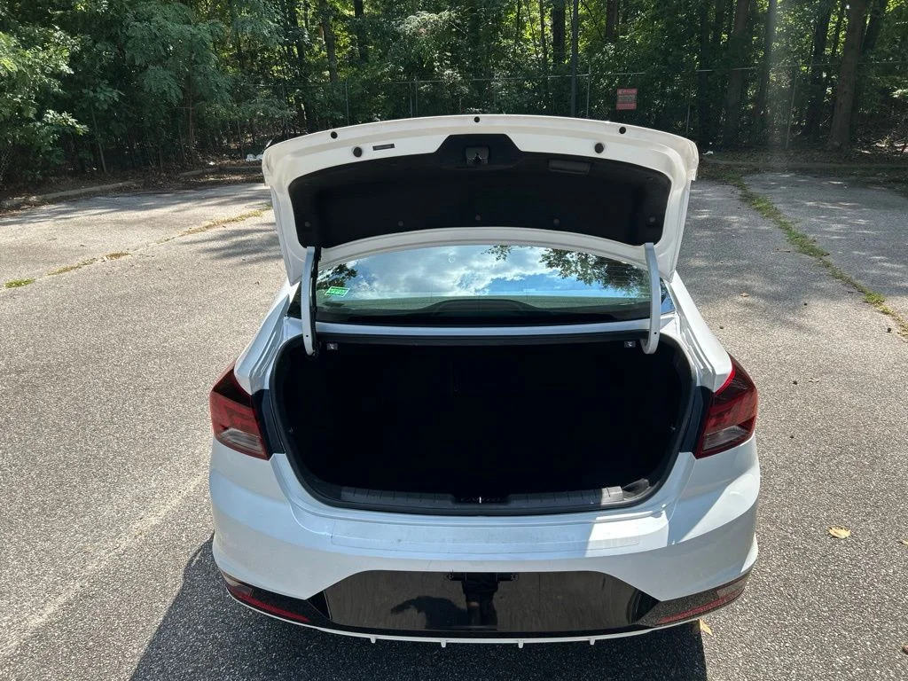 Used 2020 White Hyundai Value Edition image 30